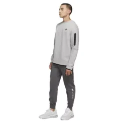 Men's Nike Sportswear Tech Fleece Crewneck Sweatshirt 9 Men's Nike Sportswear Tech Fleece Crewneck Sweatshirt -Fashion Clothing Shop 19449469837 4